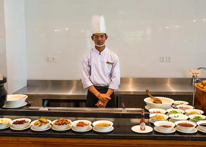 Regency Angkor 5*
