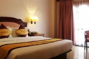 Hotel Regency Angkor 5*