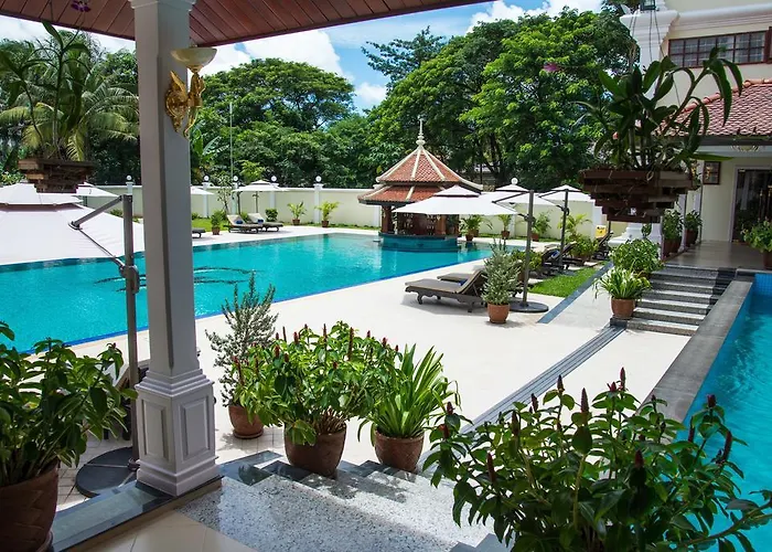 Hotel Regency Angkor 5*